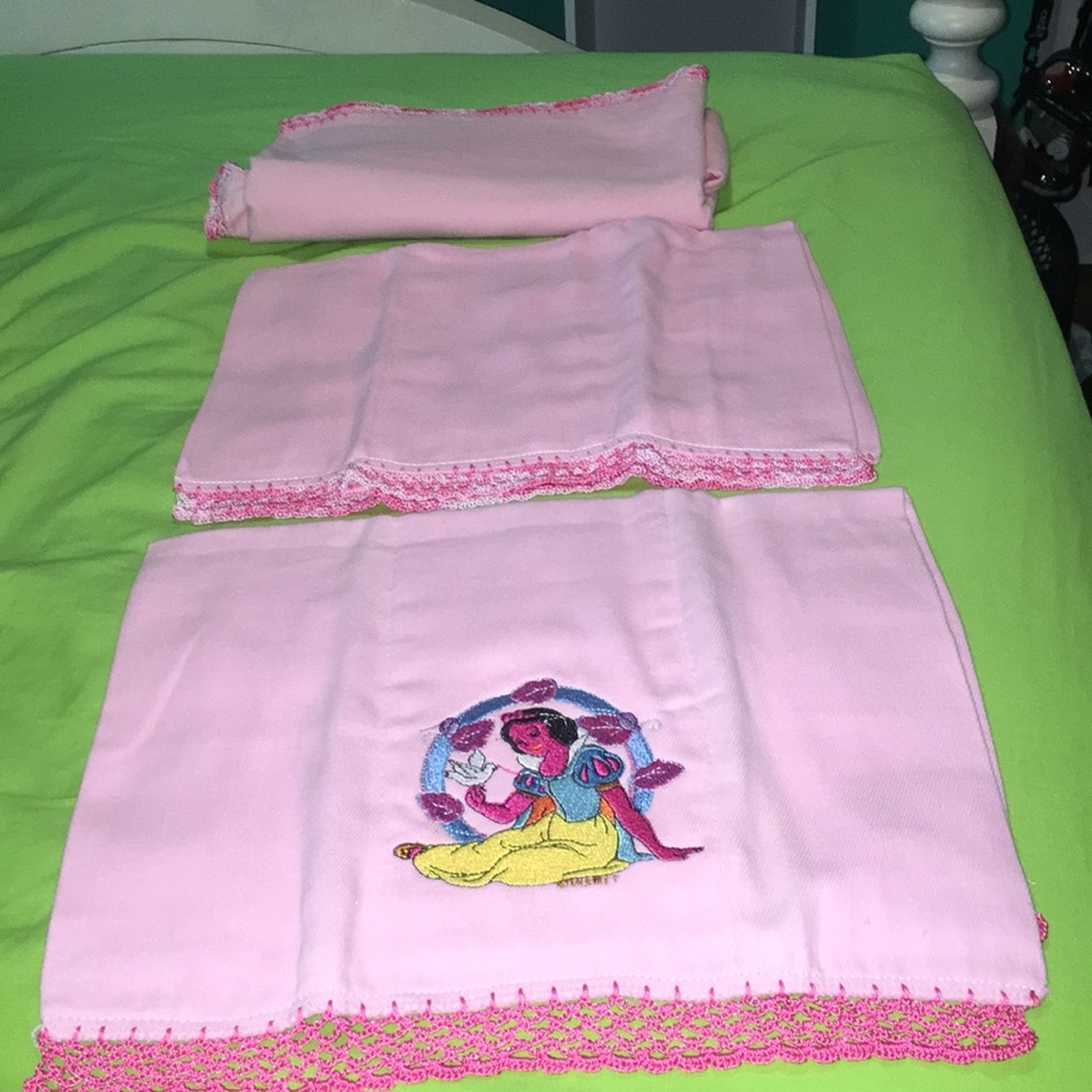 2 bibs and blanket for baby girl pink